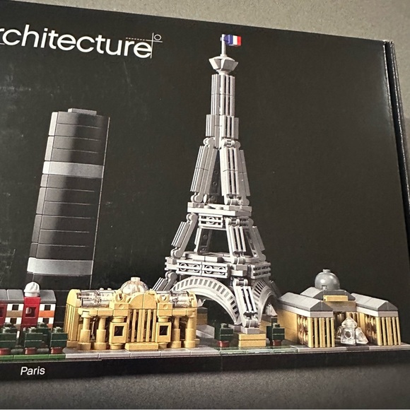 LEGO Architecture Paris Skyline 21044 – Eiffel Tower – New in Box - Picture 4 of 8